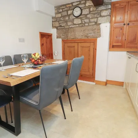 2 The Square Skipton