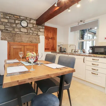 2 The Square Holiday home