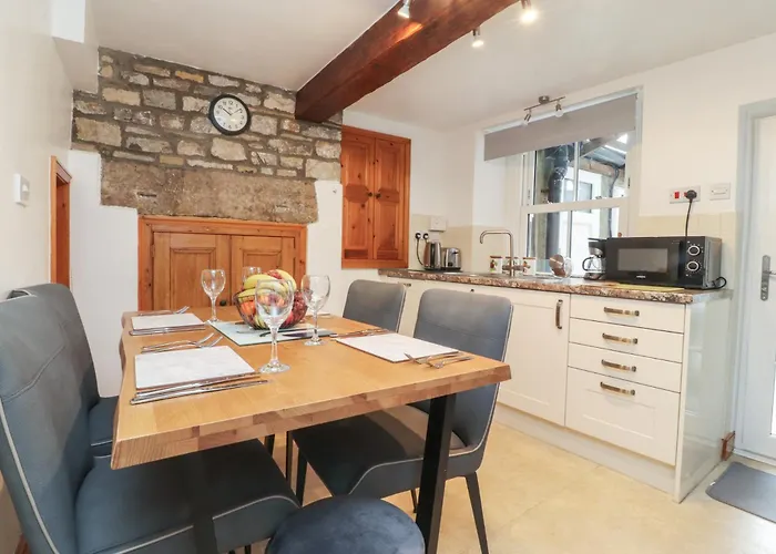 2 The Square בית נופש