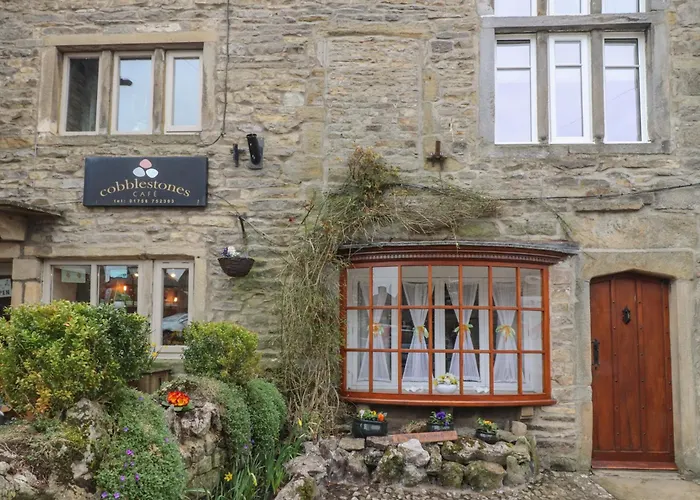 2 The Square בית נופש סקיפטון